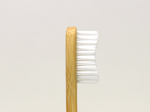 Adults Bamboo Toothbrush - Curved Handle/Curved White Bristles - Mabboo